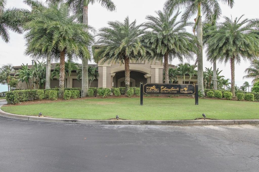 Free Golf! Stay, Play, Work From Luxury 2Bdr Plus Den 1St Floor Villa In Lely Golf Resort North North Naples Exteriér fotografie